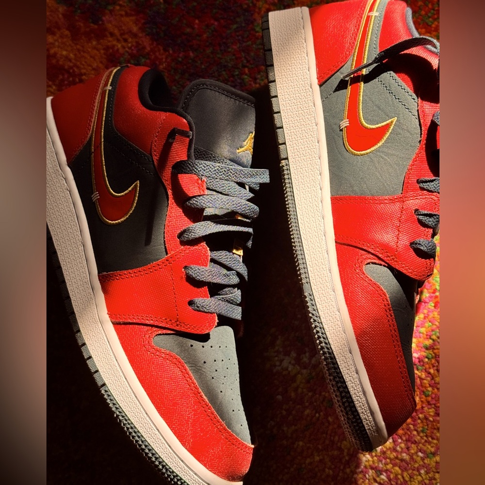 7y kids Air Jordan 1 low